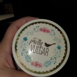 Pretty Vulgar setting powder